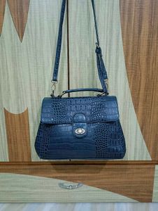 Imported 🐊 Crocodile Pattern Hand Bag