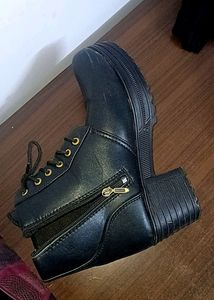 Y2k Black Boots ⛓️✨