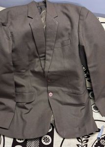 Coat And Pant Two Piece Set In Good Condition