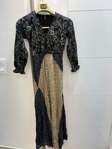 Elegant V neck Midi Dress