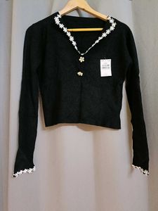 Pinterest Flowery Sweatshirt 🖤