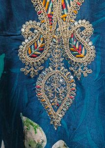 Floral Embroidered Salwar Kameez