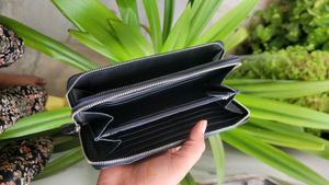 Coach Geniune Leather Black Wallet (Fix Price)