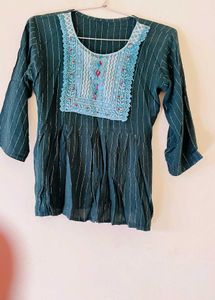 Embroidered Green Kurta