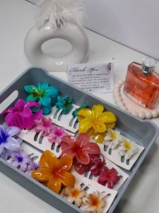 Flower Hair Claws Combo – Pack of 3 (1 L &amp; 2 S)