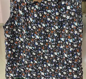 Floral Print sleeveless top