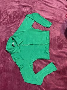 Green Long Sleeve Crop Top
