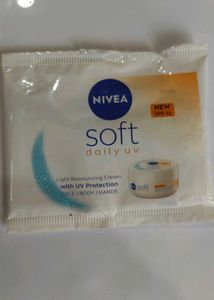 Vaseline Gluta-Hya &amp; Nivea Soft Cream