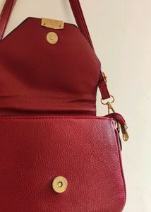 Lino Perros Cherry Sling🍒
