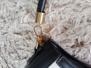 Sling Bag