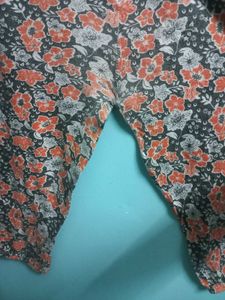 Floral Print Capri trouser 🟠