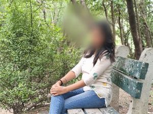 Floral Top &amp; Jeans