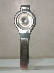 Lemmon Juicer