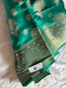 Elegant Green Zari Silk Saree❤️
