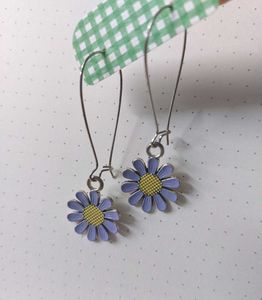 ✨️🪻Purple Daisy Earrings🪻✨️