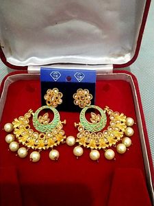 Kundan Earings With FREE Maangteeka