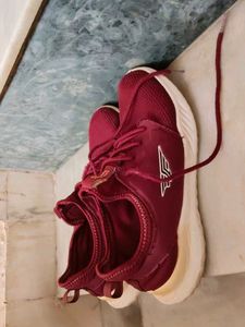 Red tape Sports Shoes