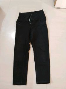 Black High-Waisted Jeans