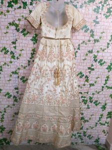 New Beautiful Lehnga Choli With Dupatta