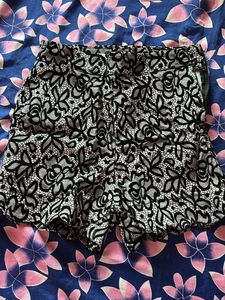 Shorts 🩳 With Side Zip
