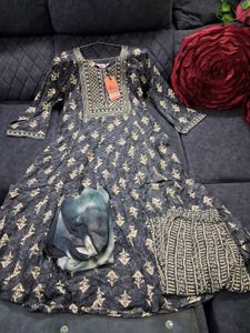 Elegant Gown Set L SIZE