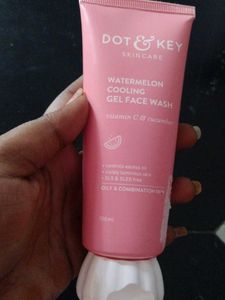 Dot & Key Face Wash
