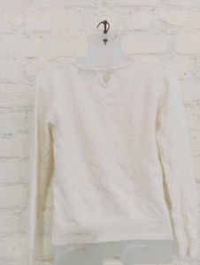 Elegant Cream Knit Sweater