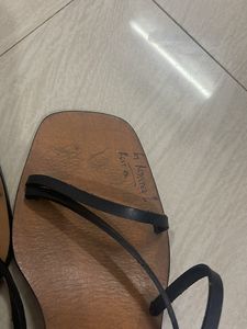 Zara Block Sandals🎀