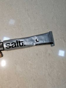 Detox Facewash and mini complimentary gift