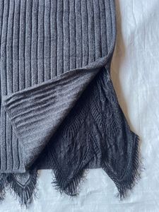 Ribbed Knit Skirt w/ Lace Trim