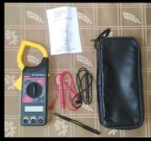 Digital Clamp Meter