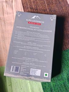 Alps Goodness Diamond Hydrating Facial Kit