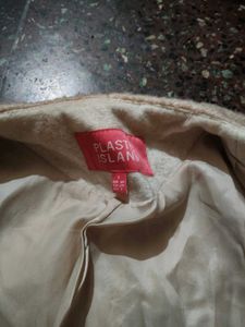 Stylish Beige coat no return