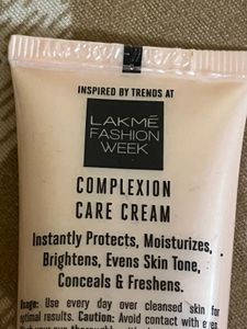 Lakme 9to5 CC Cream
