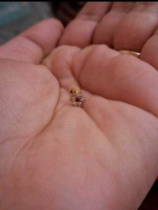 Flower Nose Pin Gold