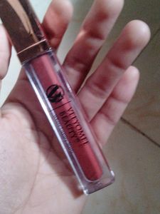 Pink dust colour matte lipstick
