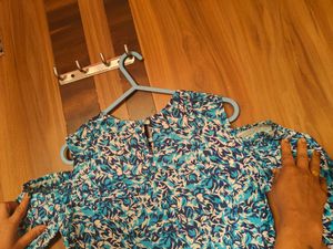 Blue &amp; White Floral Printed Cold-Shoulder Top