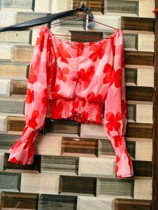 Pretty Red Top🌸🎀