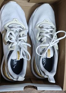 Puma Ignite Hybrid White Gold Running Shoes