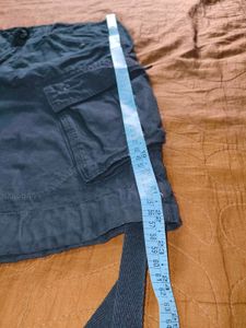 G-Star &#39;Rovic&#39; Cargo Shorts (Faded Black)