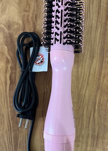Alan Truman Pink Blow Brush