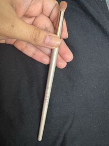 Swiss Beauty Eyeshadow Brush
