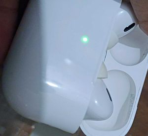 Apple Airbuds + Cover
