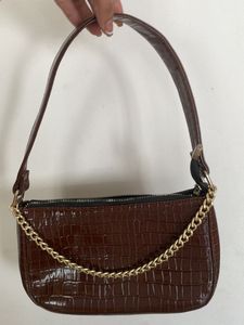 Crocodile Shoulder Bag with Chain.