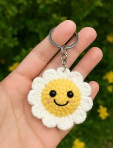 Daisy Flower Crochet Keychain