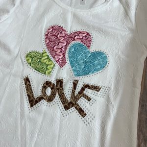 2 T-shirts Love