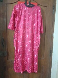 NEW Elegant Embroidered Kurta