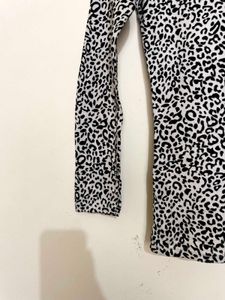 Leopard Print Long Sleeves Top A
