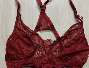 Unused- 9 Way Multipurpose Lace Bra
