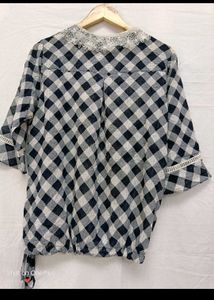 🇳🇿💫♥️ Imported Checkered Lace Top